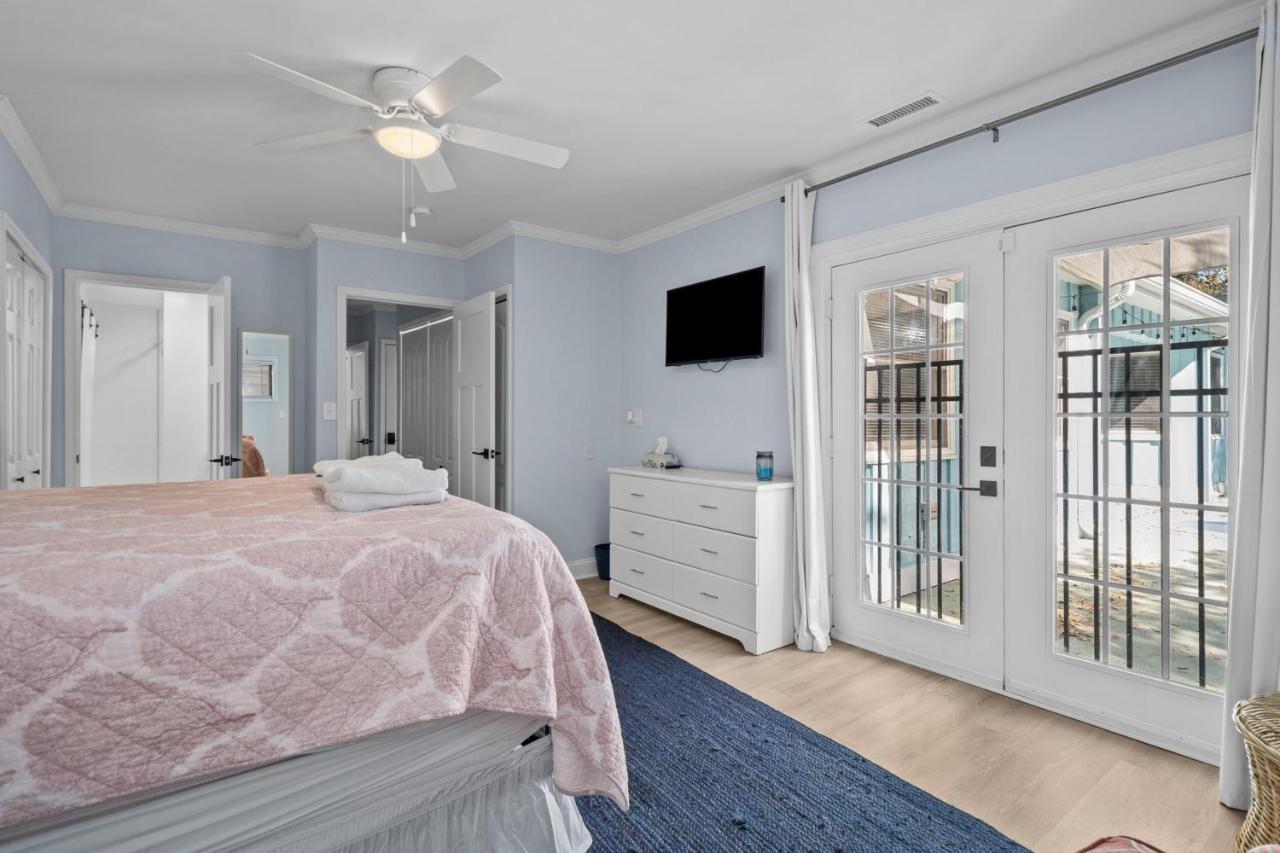 The Blue Lagoon Pine Knoll Shores Extérieur photo