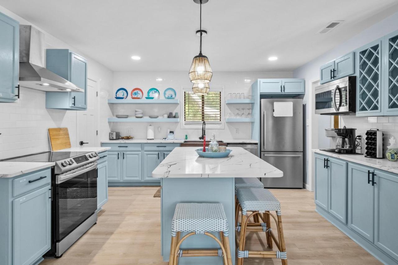 The Blue Lagoon Pine Knoll Shores Extérieur photo